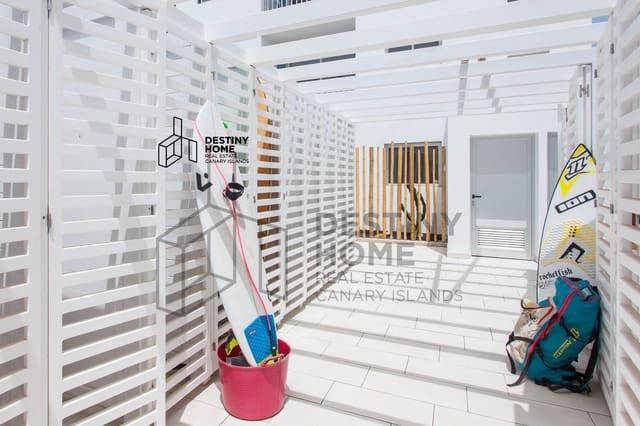 2 quarto Apartamento para venda em Corralejo, La Oliva com piscina - 170 000 € (Ref: 9926865)