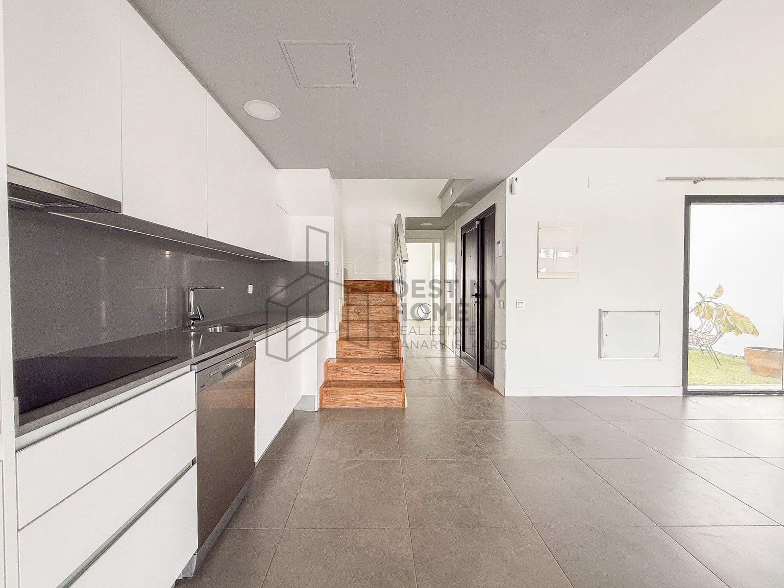 Chalet de 2 habitaciones en La Oliva en venta con piscina - 420.000 € (Ref: 9937535)