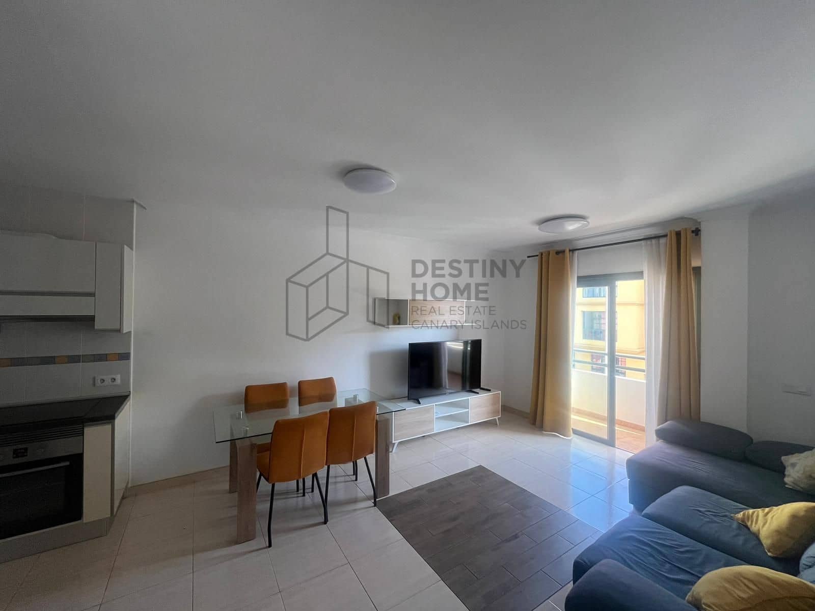 Piso de 2 habitaciones en Puerto del Rosario en venta - 180.000 € (Ref: 9941779)