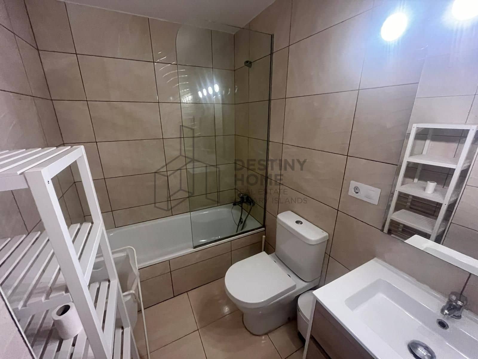 Piso de 2 habitaciones en Puerto del Rosario en venta - 180.000 € (Ref: 9941779)