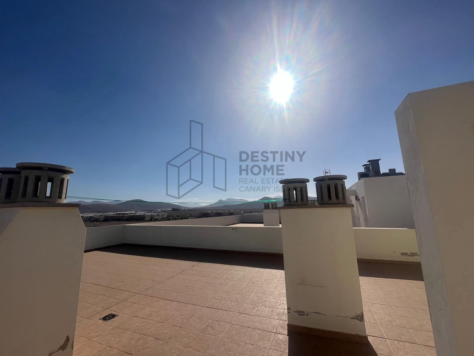 Piso de 2 habitaciones en Puerto del Rosario en venta - 180.000 € (Ref: 9941779)