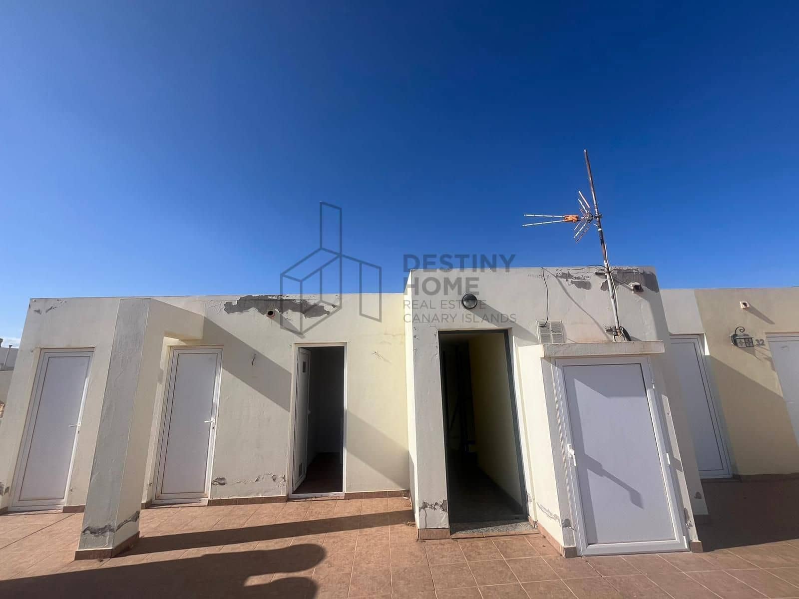 Piso de 2 habitaciones en Puerto del Rosario en venta - 180.000 € (Ref: 9941779)