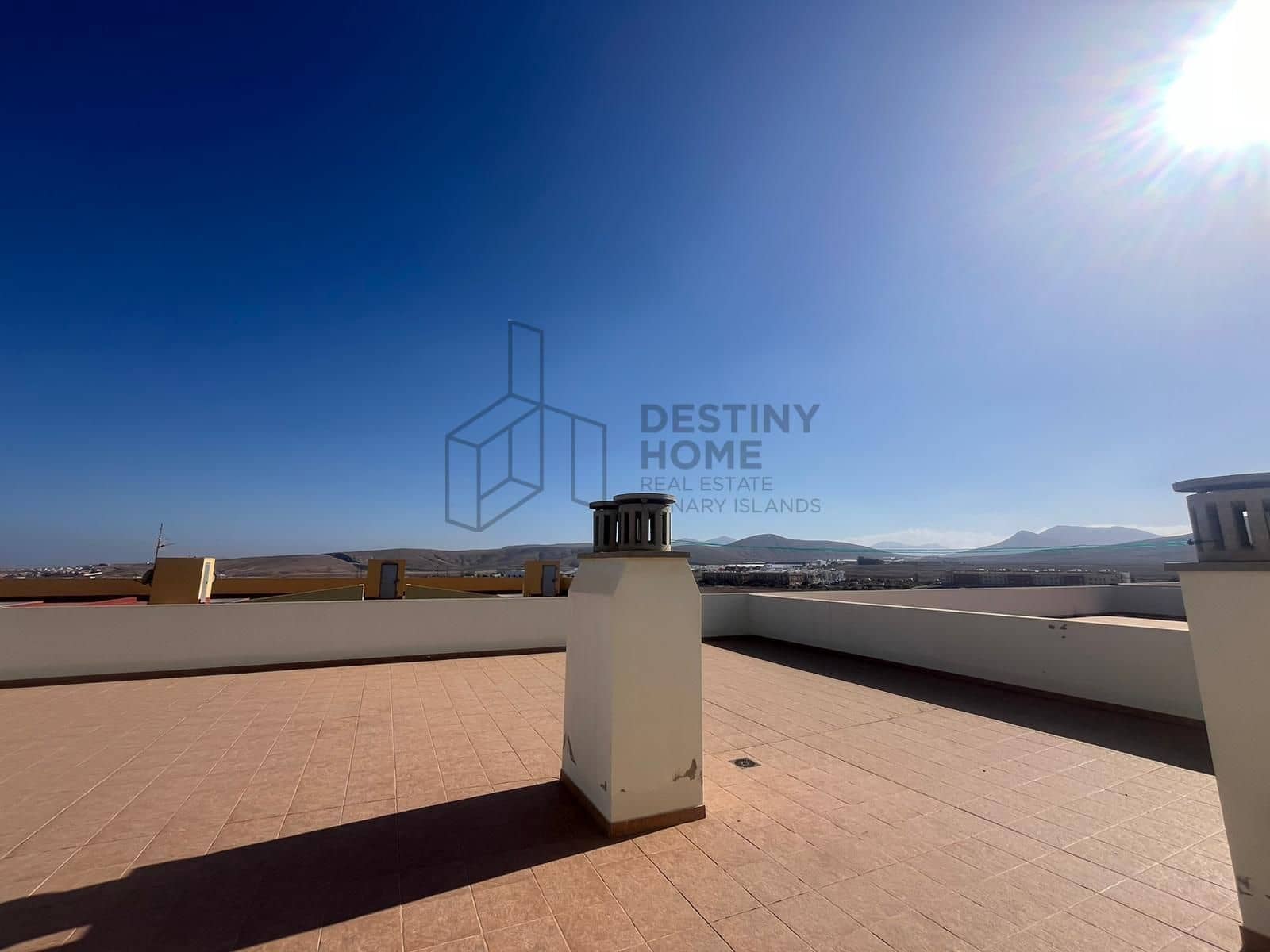 Piso de 2 habitaciones en Puerto del Rosario en venta - 180.000 € (Ref: 9941779)