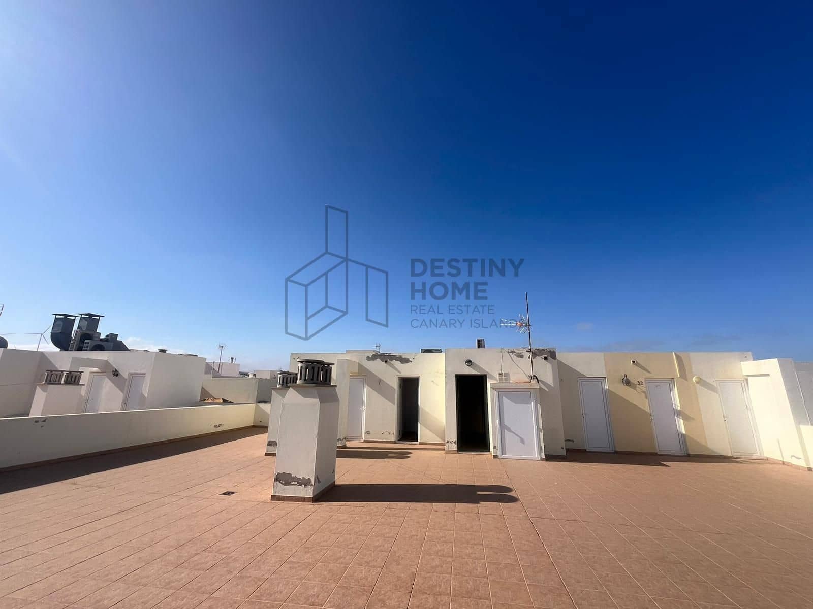 Piso de 2 habitaciones en Puerto del Rosario en venta - 180.000 € (Ref: 9941779)