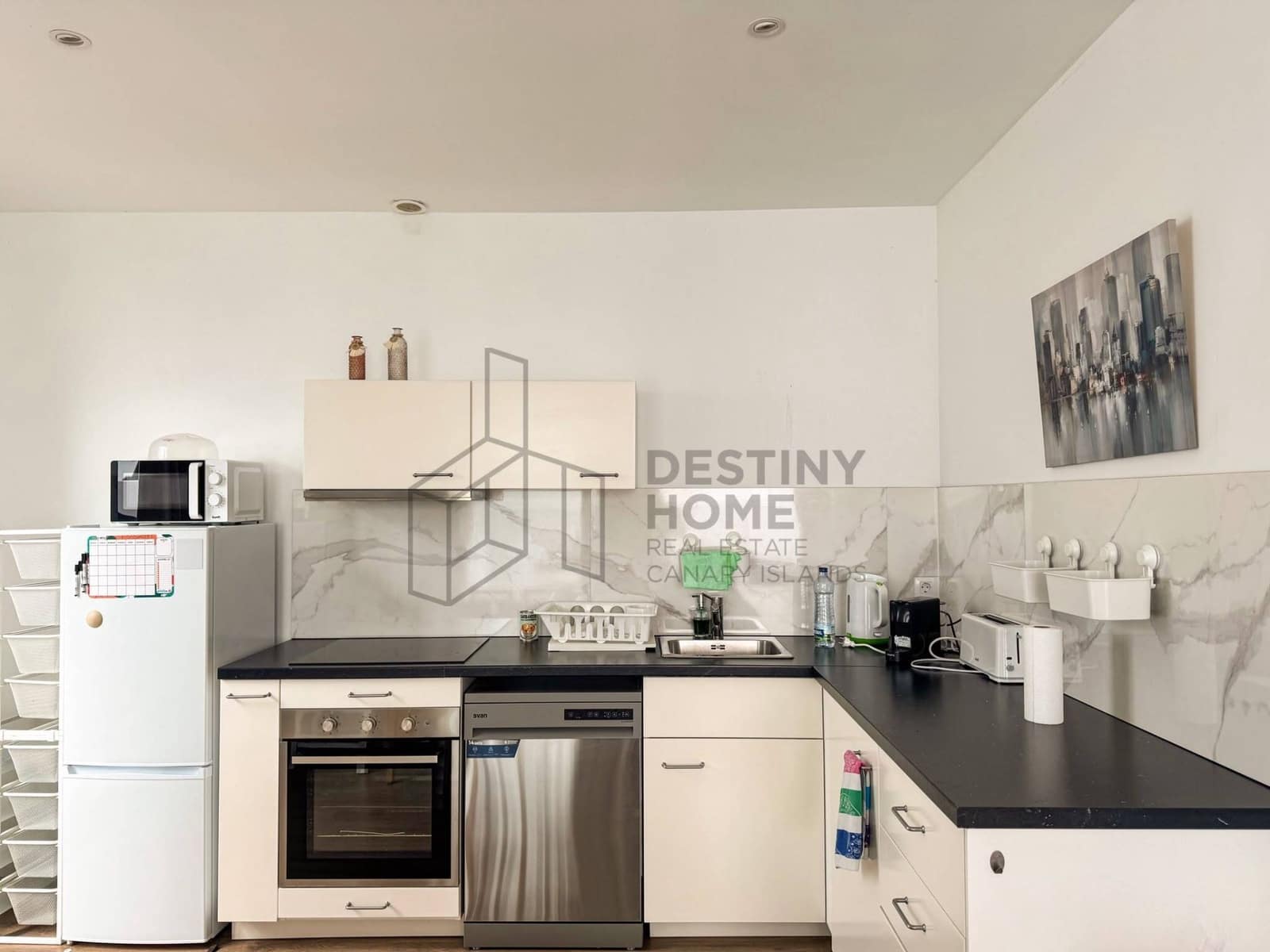 2 bedroom Villa for rent in Corralejo with pool - € 1,800 (Ref: 9949273)