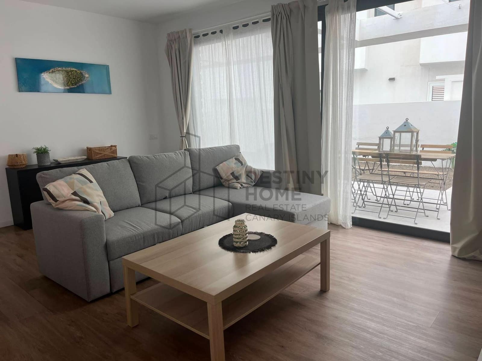 2 bedroom Villa for rent in Corralejo with pool - € 1,800 (Ref: 9949273)