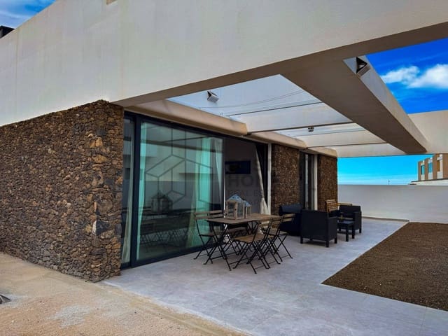 2 sovrum Villa att hyra i Corralejo, La Oliva med pool - 1 800 € (Ref: 9949273)