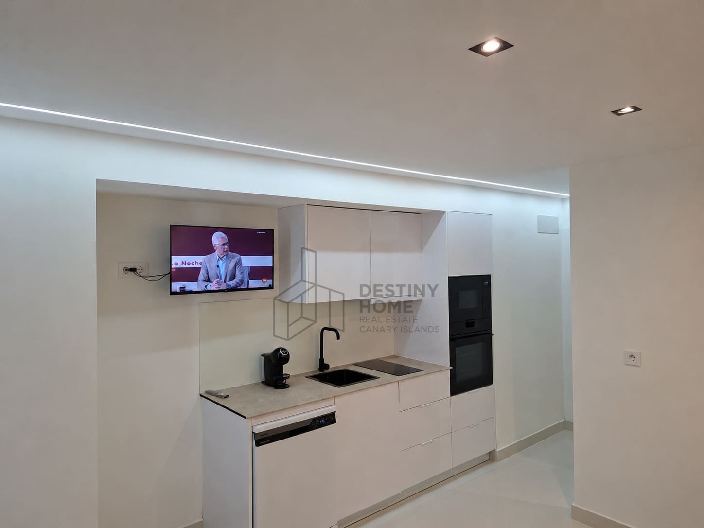 1 bedroom Apartment for sale in La Oliva - € 210,000 (Ref: 9951990)
