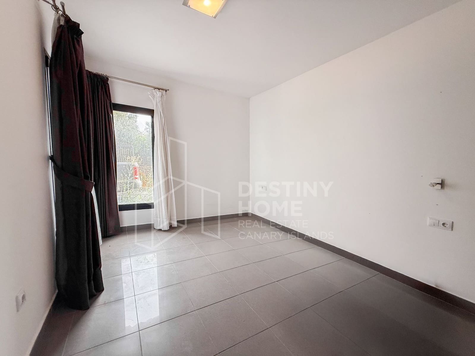 7 soverom Villa til salgs i Lajares med garasje - € 1 200 000 (Ref: 9957544)