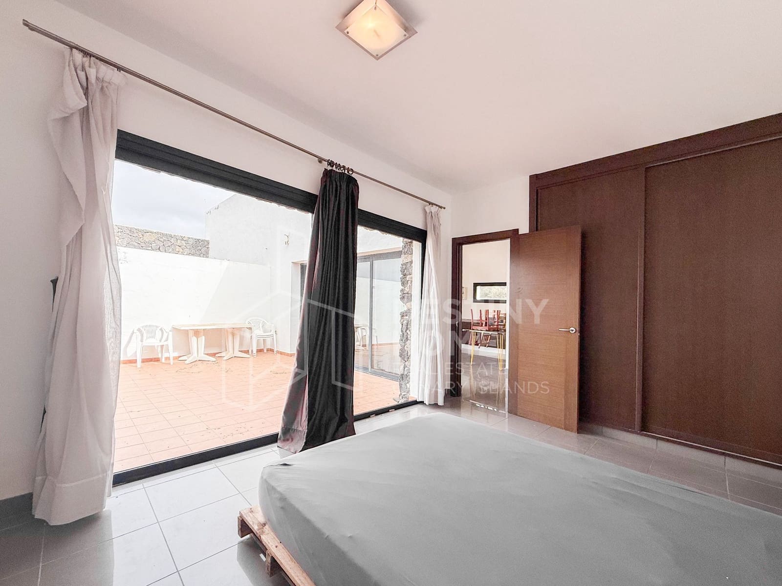 7 soverom Villa til salgs i Lajares med garasje - € 1 200 000 (Ref: 9957544)