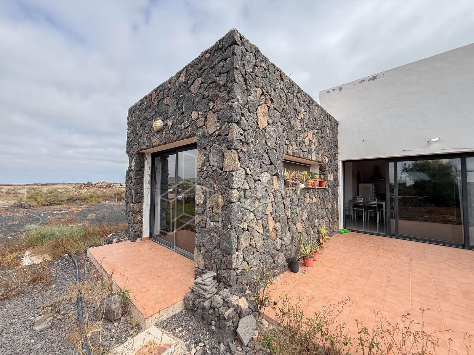 7 soverom Villa til salgs i Lajares med garasje - € 1 200 000 (Ref: 9957544)
