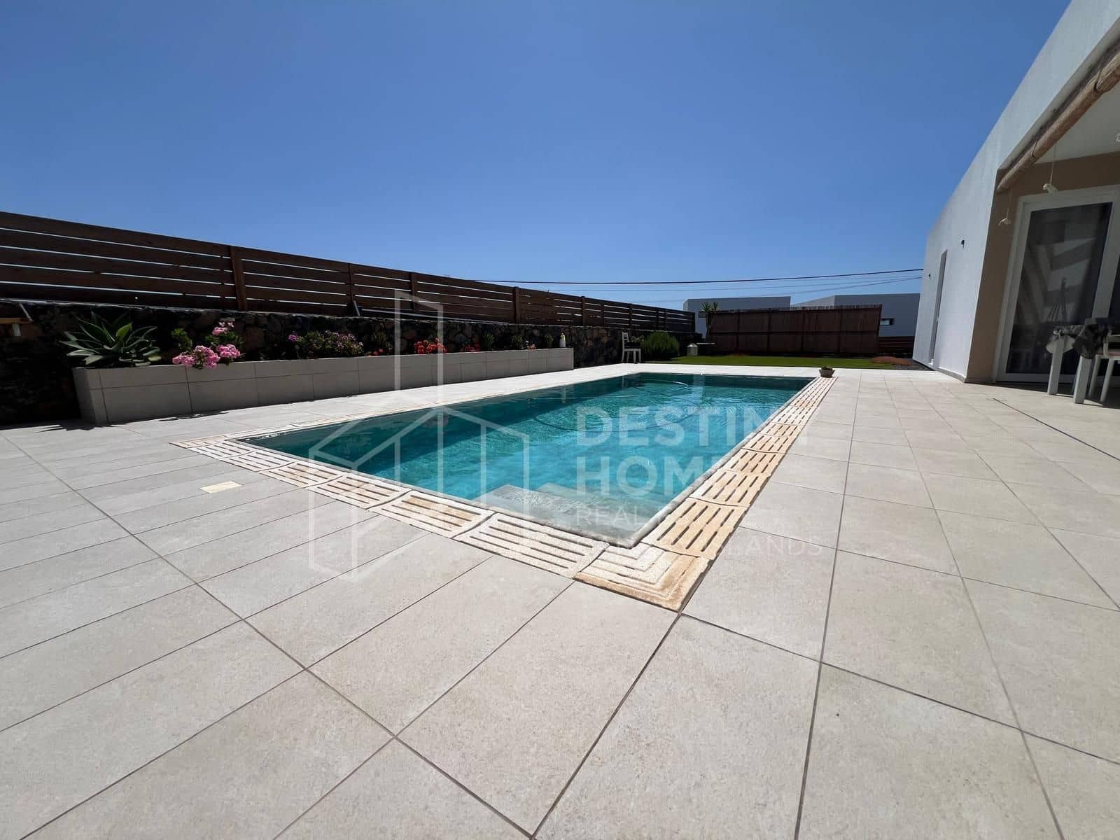 3 chambre Villa/Maison à vendre à Lajares avec piscine garage - 1 080 000 € (Ref: 9962145)