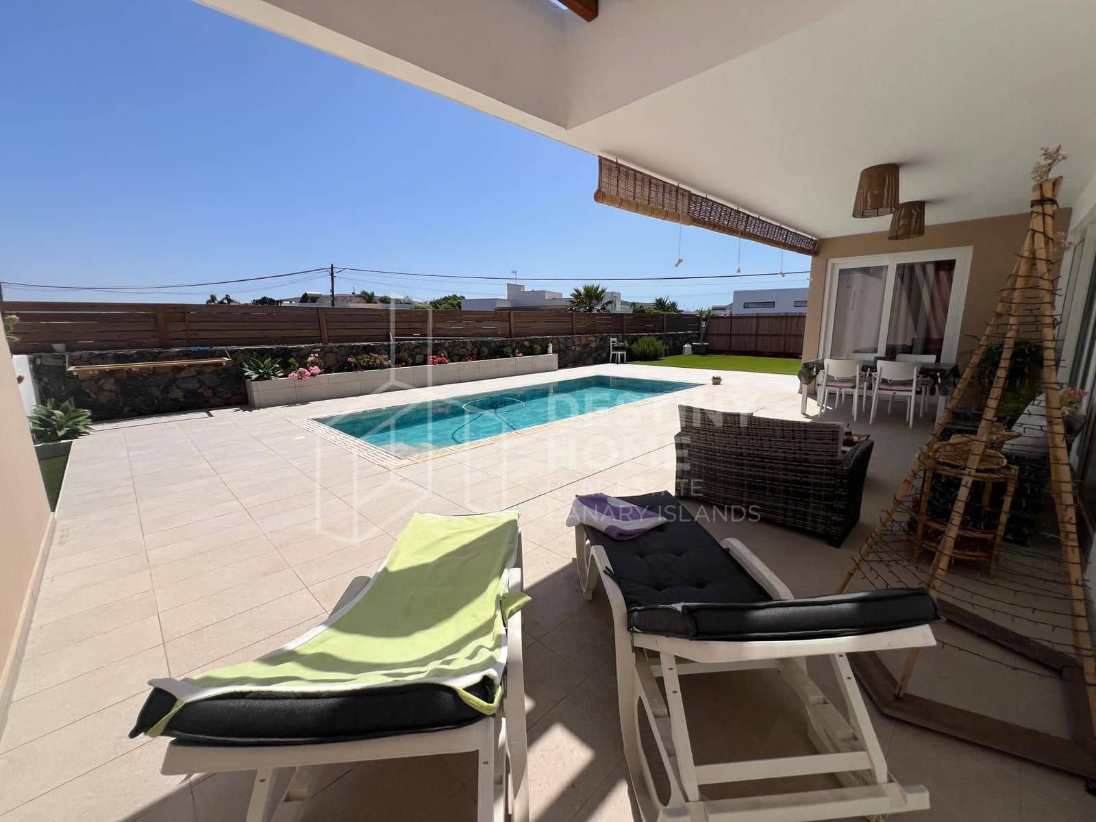 3 chambre Villa/Maison à vendre à Lajares avec piscine garage - 1 080 000 € (Ref: 9962145)