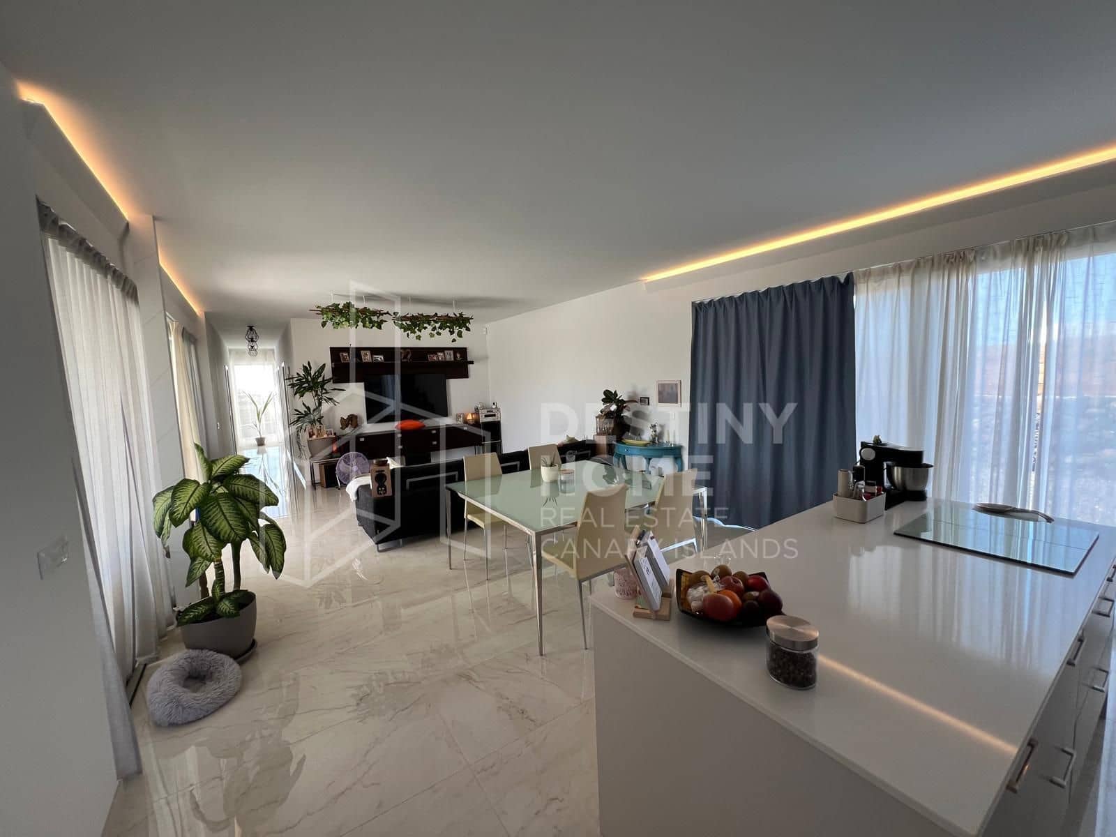 3 chambre Villa/Maison à vendre à Lajares avec piscine garage - 1 080 000 € (Ref: 9962145)