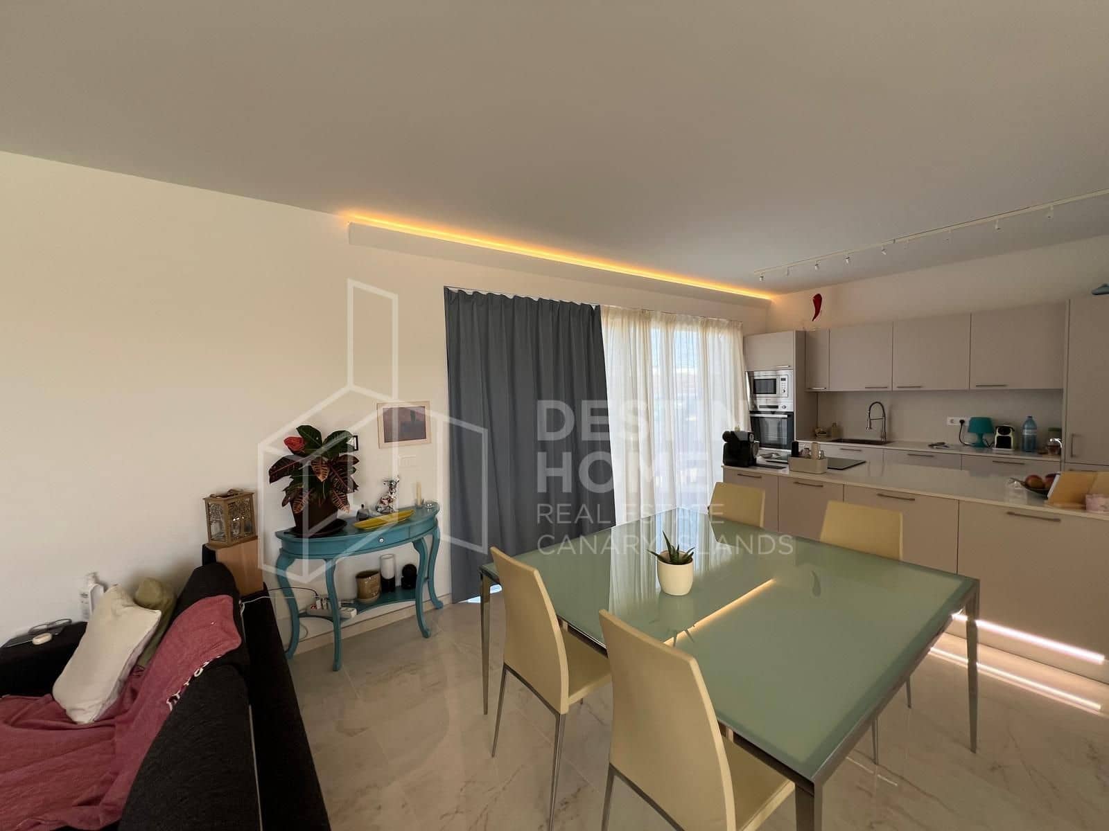 3 chambre Villa/Maison à vendre à Lajares avec piscine garage - 1 080 000 € (Ref: 9962145)
