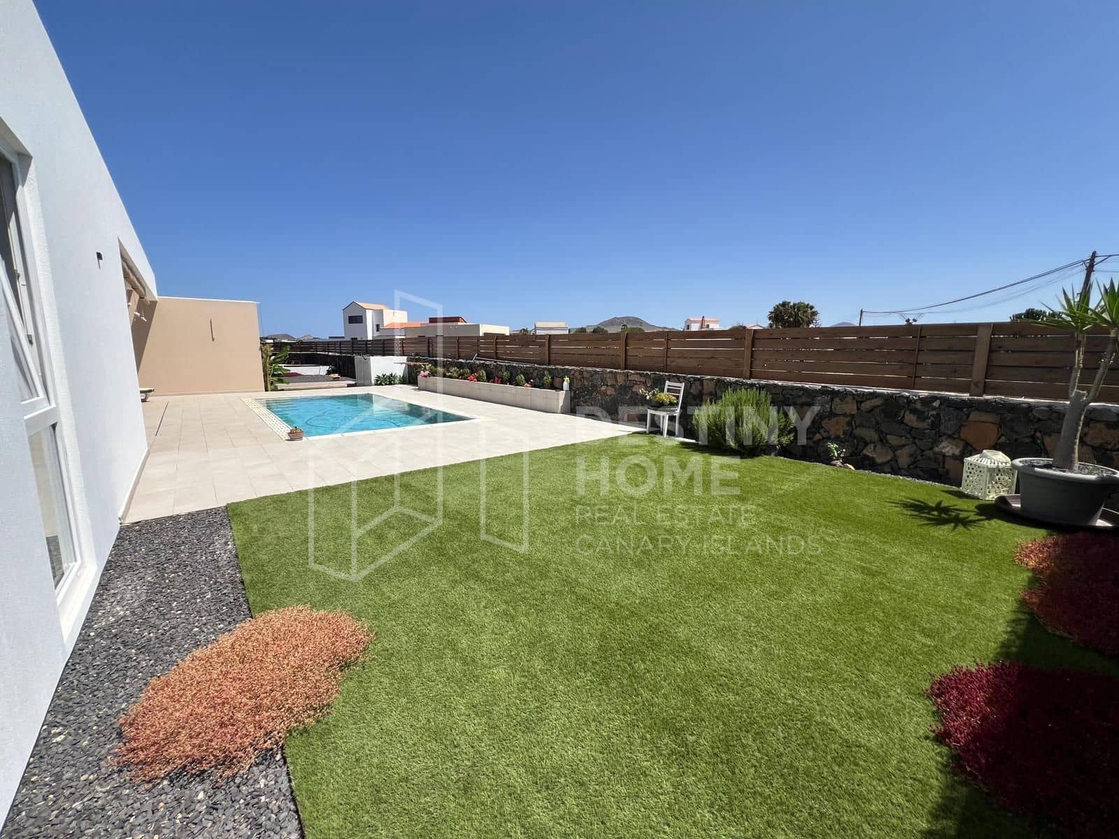 3 chambre Villa/Maison à vendre à Lajares avec piscine garage - 1 080 000 € (Ref: 9962145)
