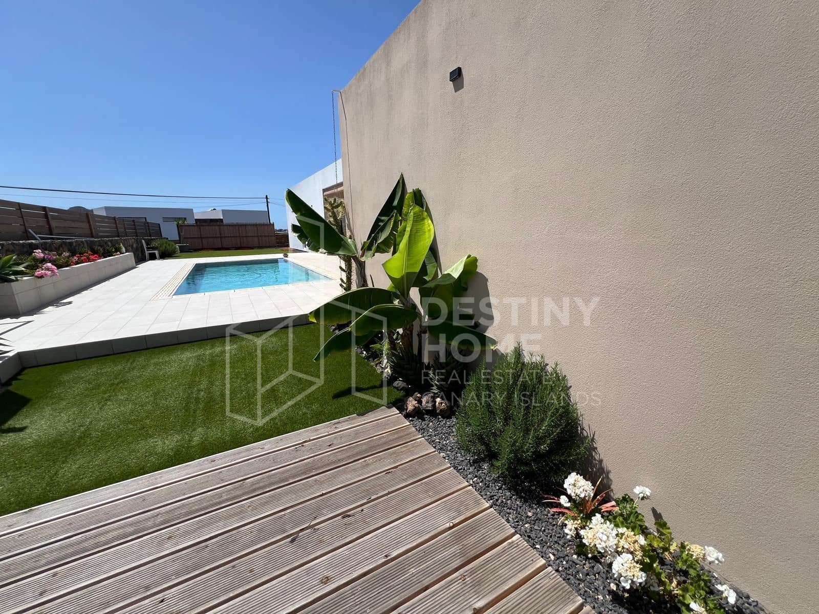 3 chambre Villa/Maison à vendre à Lajares avec piscine garage - 1 080 000 € (Ref: 9962145)