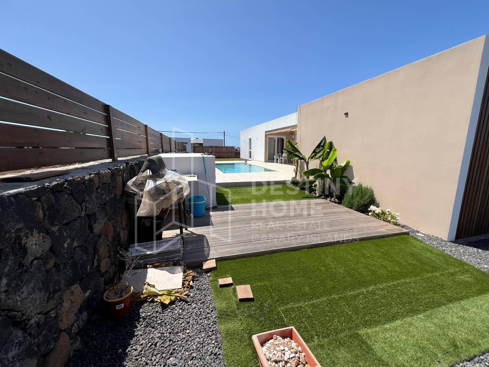 3 chambre Villa/Maison à vendre à Lajares avec piscine garage - 1 080 000 € (Ref: 9962145)