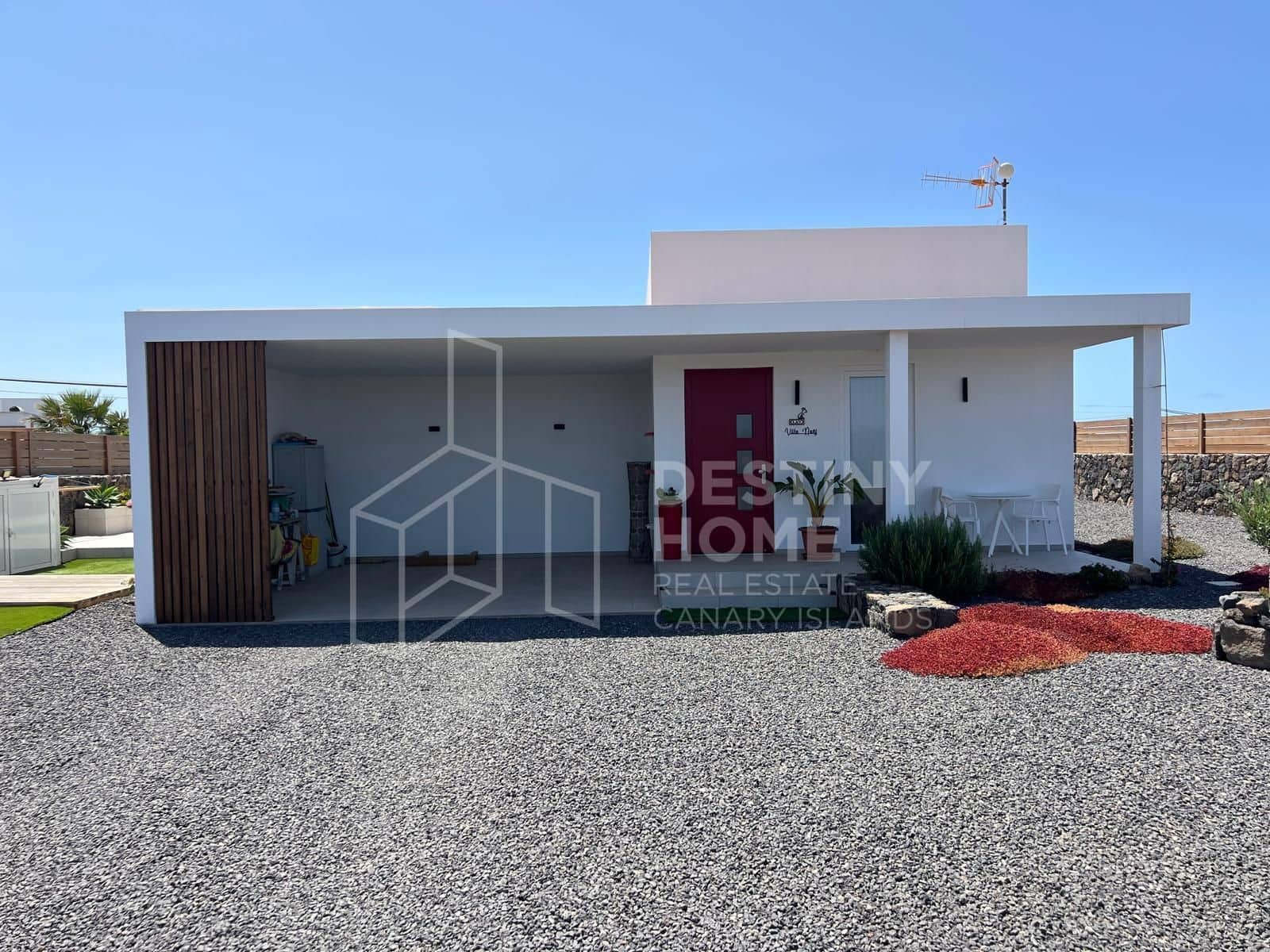 3 chambre Villa/Maison à vendre à Lajares avec piscine garage - 1 080 000 € (Ref: 9962145)