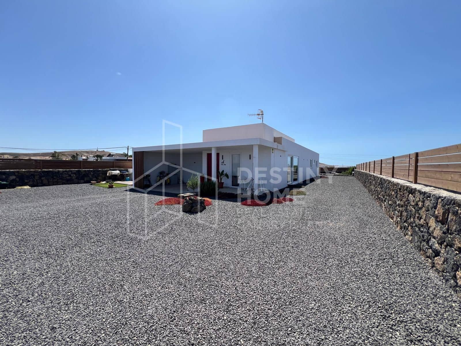 3 chambre Villa/Maison à vendre à Lajares avec piscine garage - 1 080 000 € (Ref: 9962145)