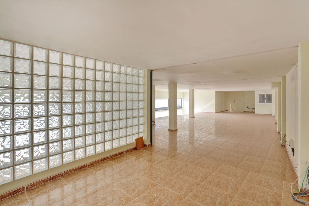 Commercial for sale in Puerto del Rosario - € 160,000 (Ref: 9964932)