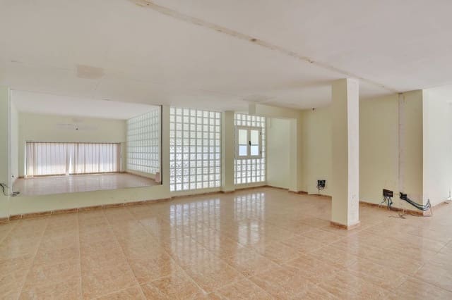 Commercial for sale in Puerto del Rosario - € 160,000 (Ref: 9964932)