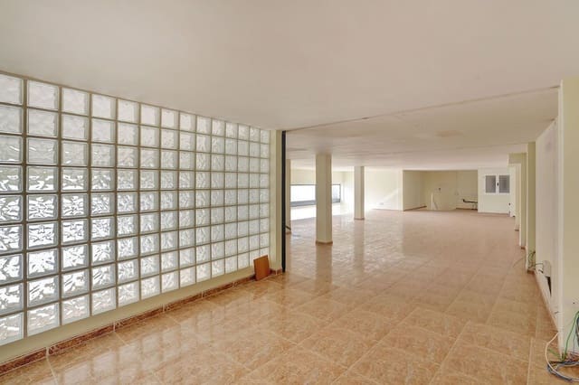 Commercial for sale in Puerto del Rosario - € 160,000 (Ref: 9964932)