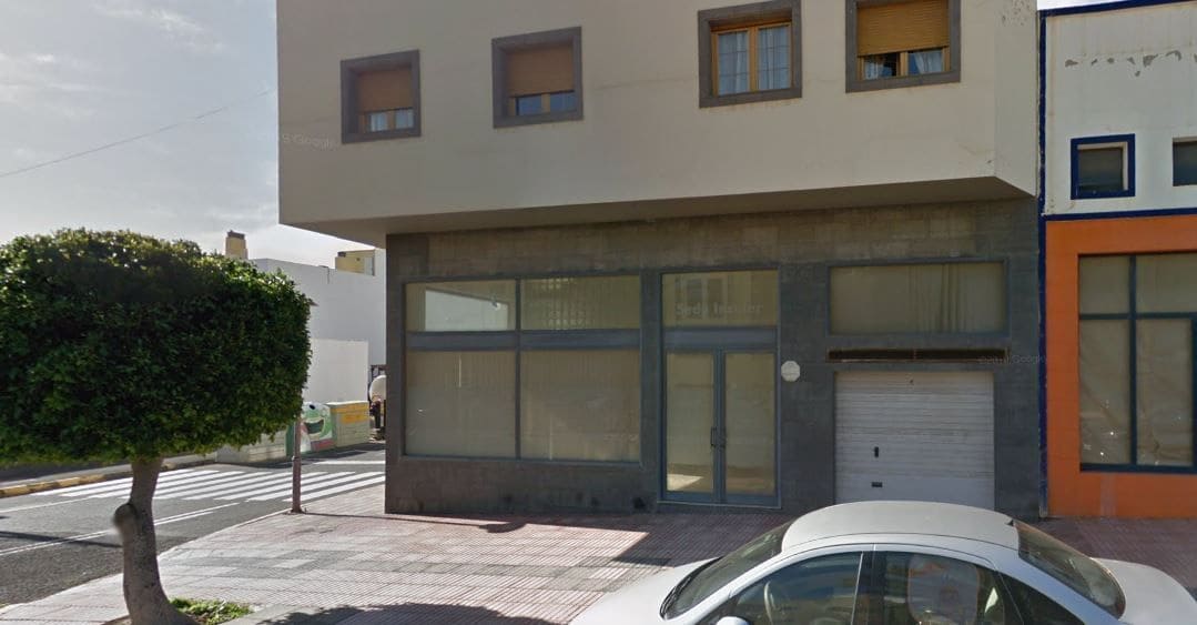 Commercial for sale in Puerto del Rosario - € 160,000 (Ref: 9964932)