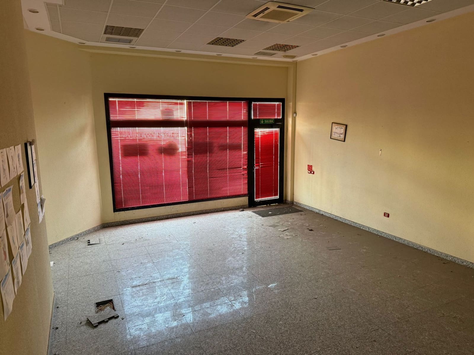 Commercial for sale in Puerto del Rosario - € 160,000 (Ref: 9966227)