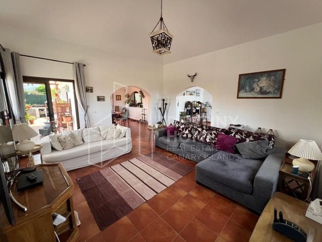 3 sypialnia Willa na sprzedaż w Villaverde, La Oliva - 475 000 € (Ref: 9966228)