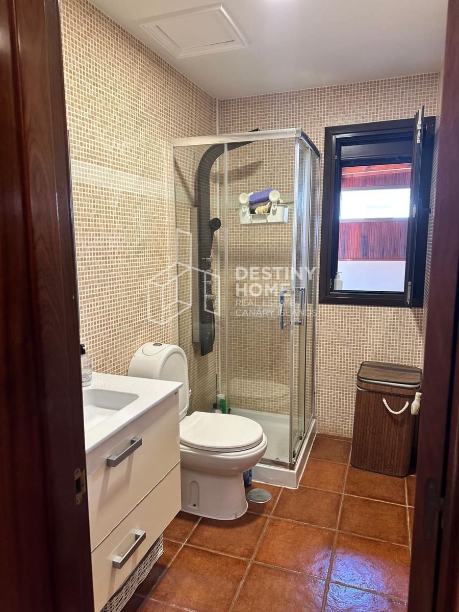 Chalet de 3 habitaciones en Puerto del Rosario en venta con garaje - 339.000 € (Ref: 9969252)