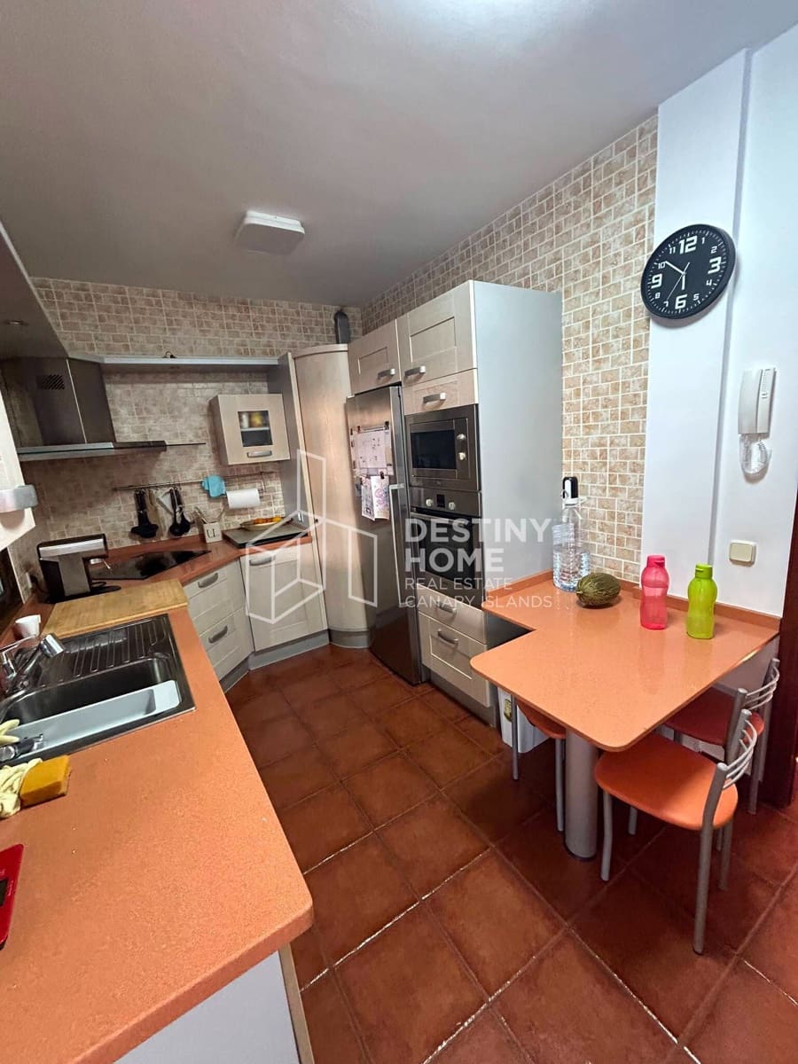 Chalet de 3 habitaciones en Puerto del Rosario en venta con garaje - 339.000 € (Ref: 9969252)