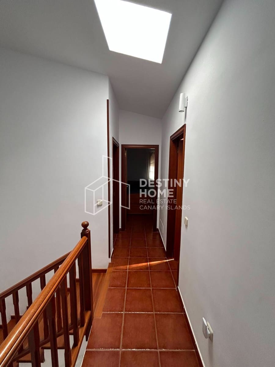Chalet de 3 habitaciones en Puerto del Rosario en venta con garaje - 339.000 € (Ref: 9969252)