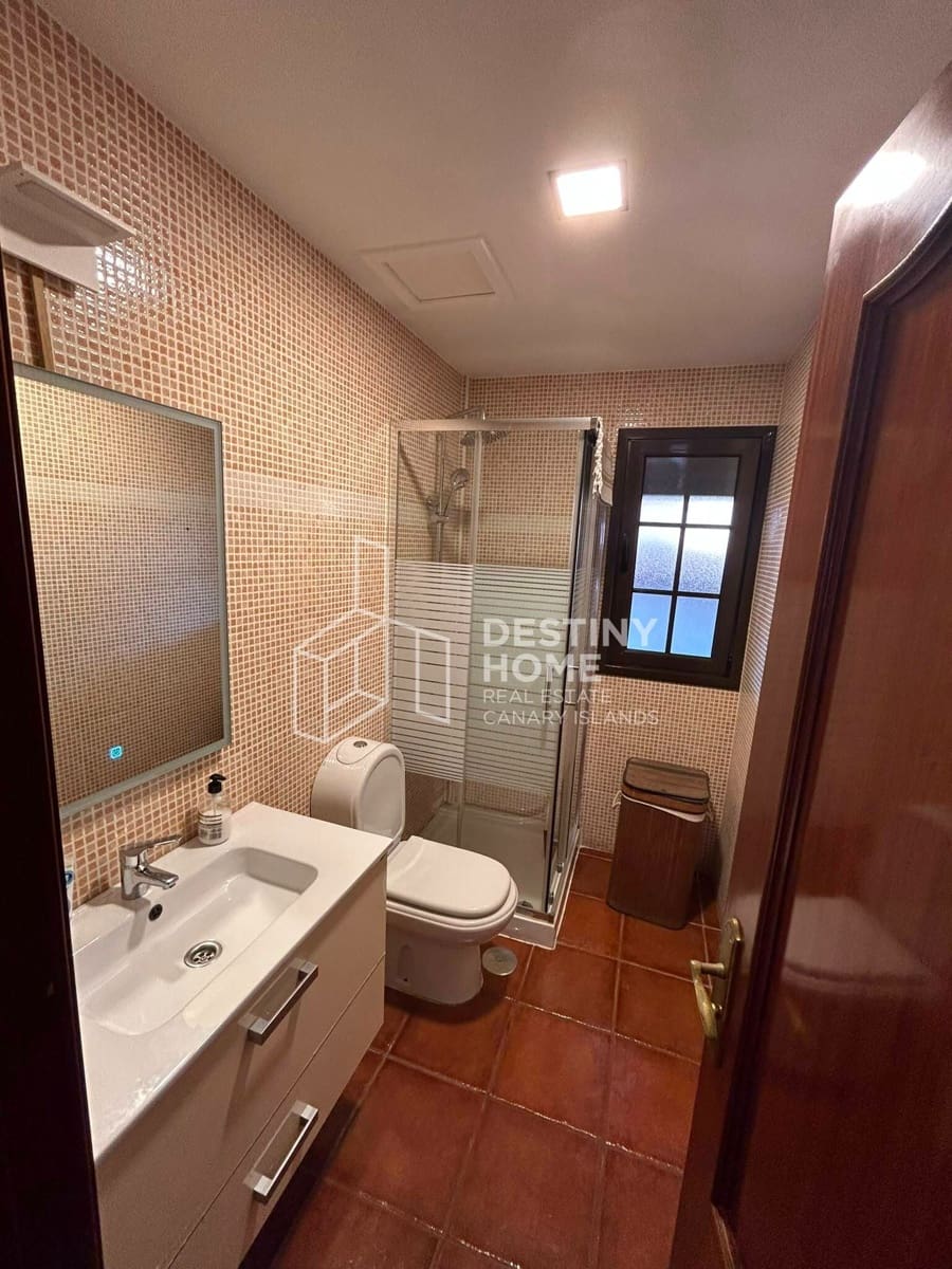 Chalet de 3 habitaciones en Puerto del Rosario en venta con garaje - 339.000 € (Ref: 9969252)