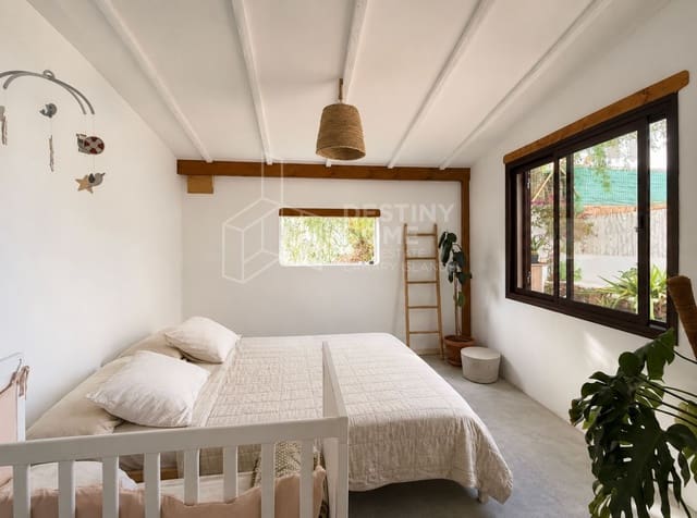 Pareado de 2 habitaciones en Corralejo, La Oliva en venta con piscina garaje - 315.000 € (Ref: 9974719)