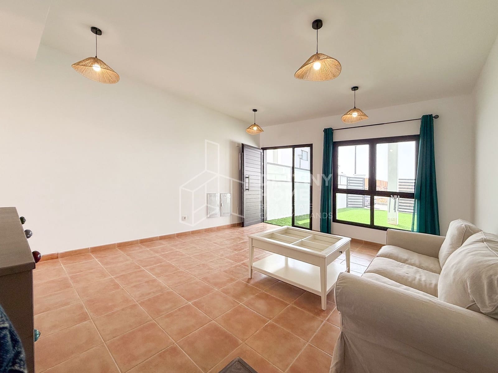 3 bedroom Townhouse for sale in La Oliva with garage - € 249,000 (Ref: 9976826)