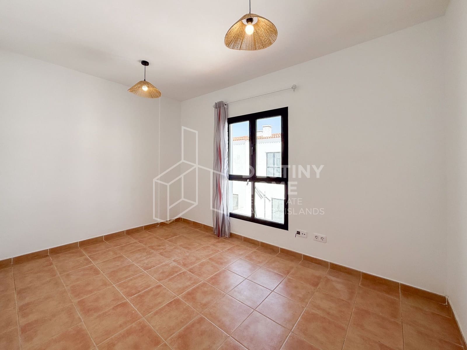 3 bedroom Townhouse for sale in La Oliva with garage - € 249,000 (Ref: 9976826)