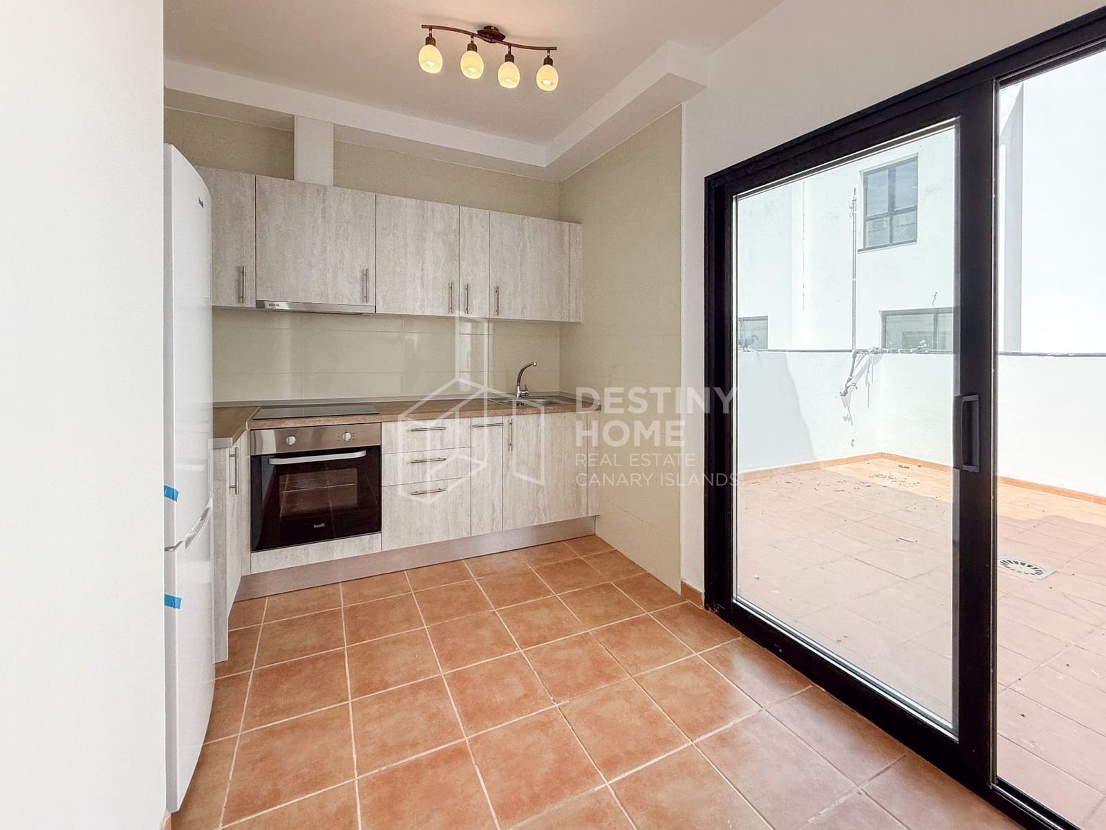 3 bedroom Townhouse for sale in La Oliva with garage - € 249,000 (Ref: 9976826)