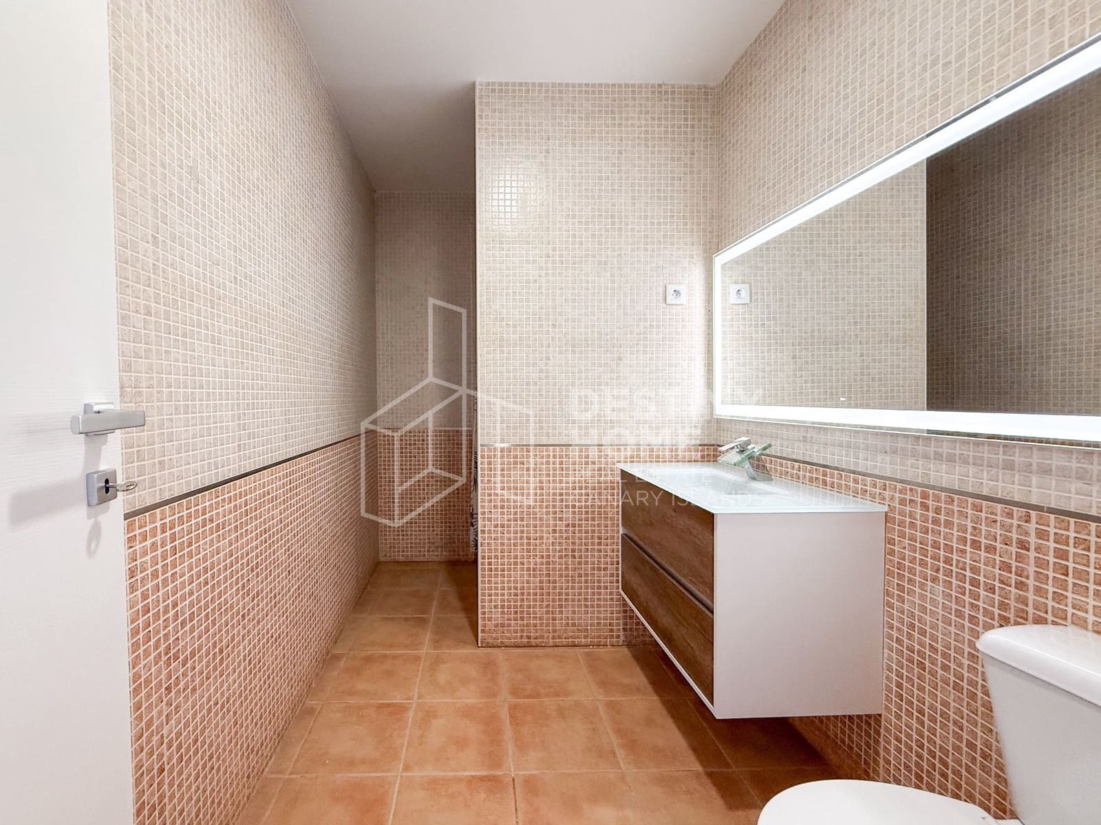 3 bedroom Townhouse for sale in La Oliva with garage - € 249,000 (Ref: 9976826)