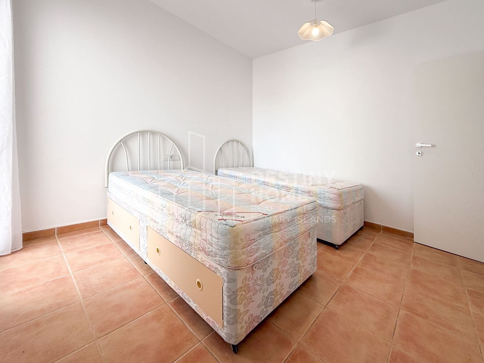3 bedroom Townhouse for sale in La Oliva with garage - € 249,000 (Ref: 9976826)