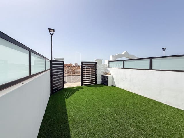 3 slaapkamer Huis te koop in La Oliva met garage - € 249.000 (Ref: 9976826)
