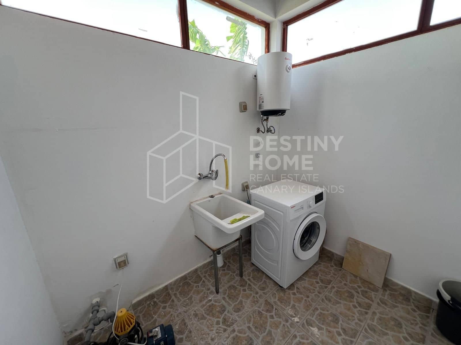 2 soveværelse Villa til salg i Parque Holandes med garage - € 315.000 (Ref: 9976827)