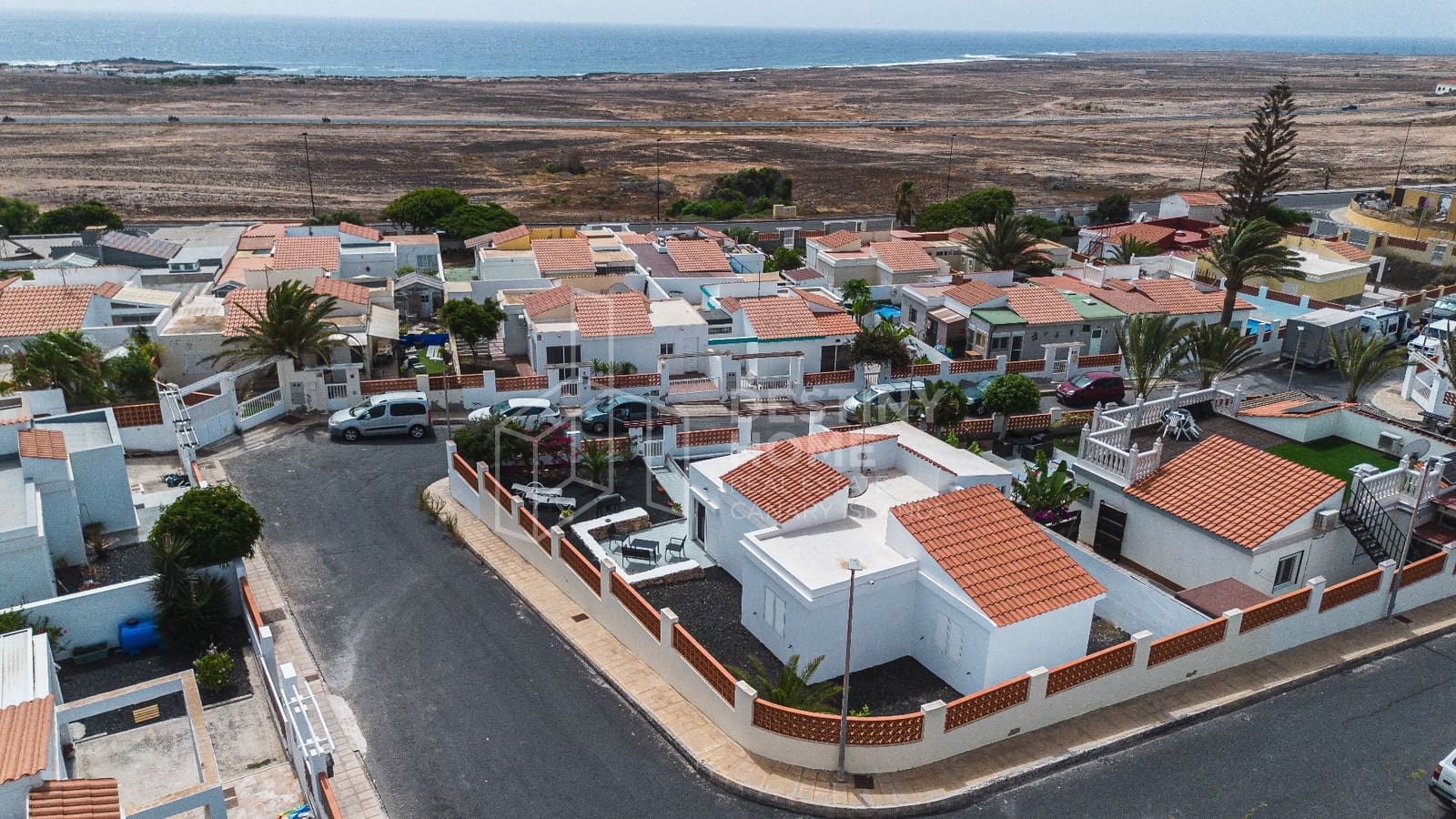 2 bedroom Villa for sale in Parque Holandes with garage - € 315,000 (Ref: 9976827)