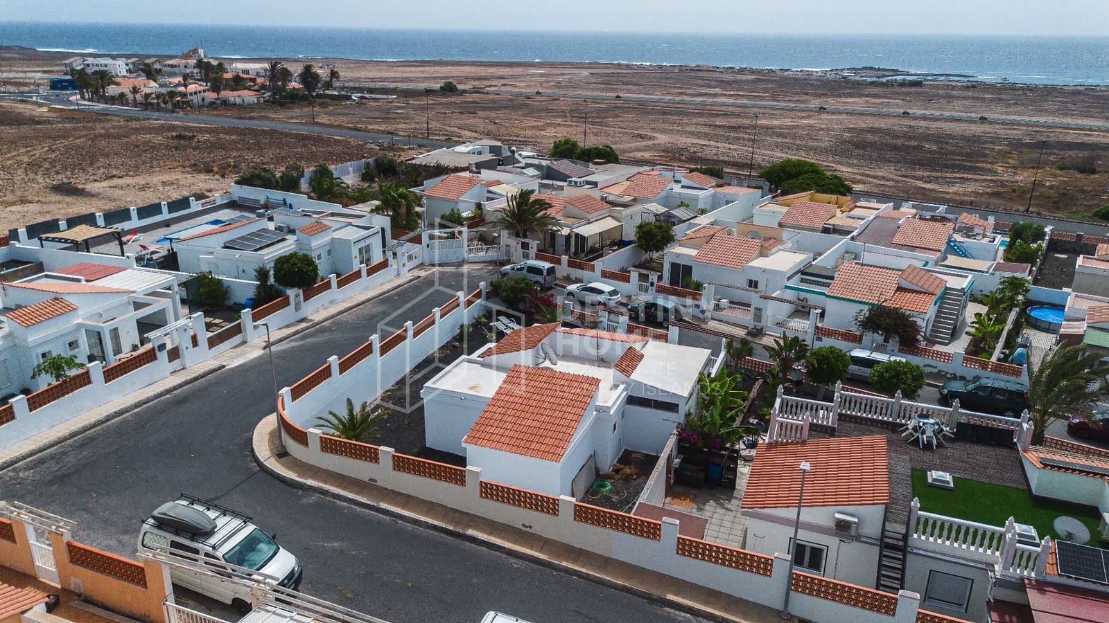 2 bedroom Villa for sale in Parque Holandes with garage - € 315,000 (Ref: 9976827)