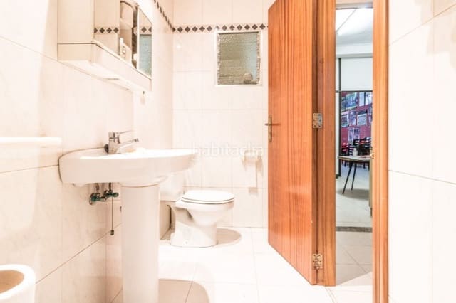 4 bedroom Townhouse for sale in Carlet - € 159,990 (Ref: 6641618)