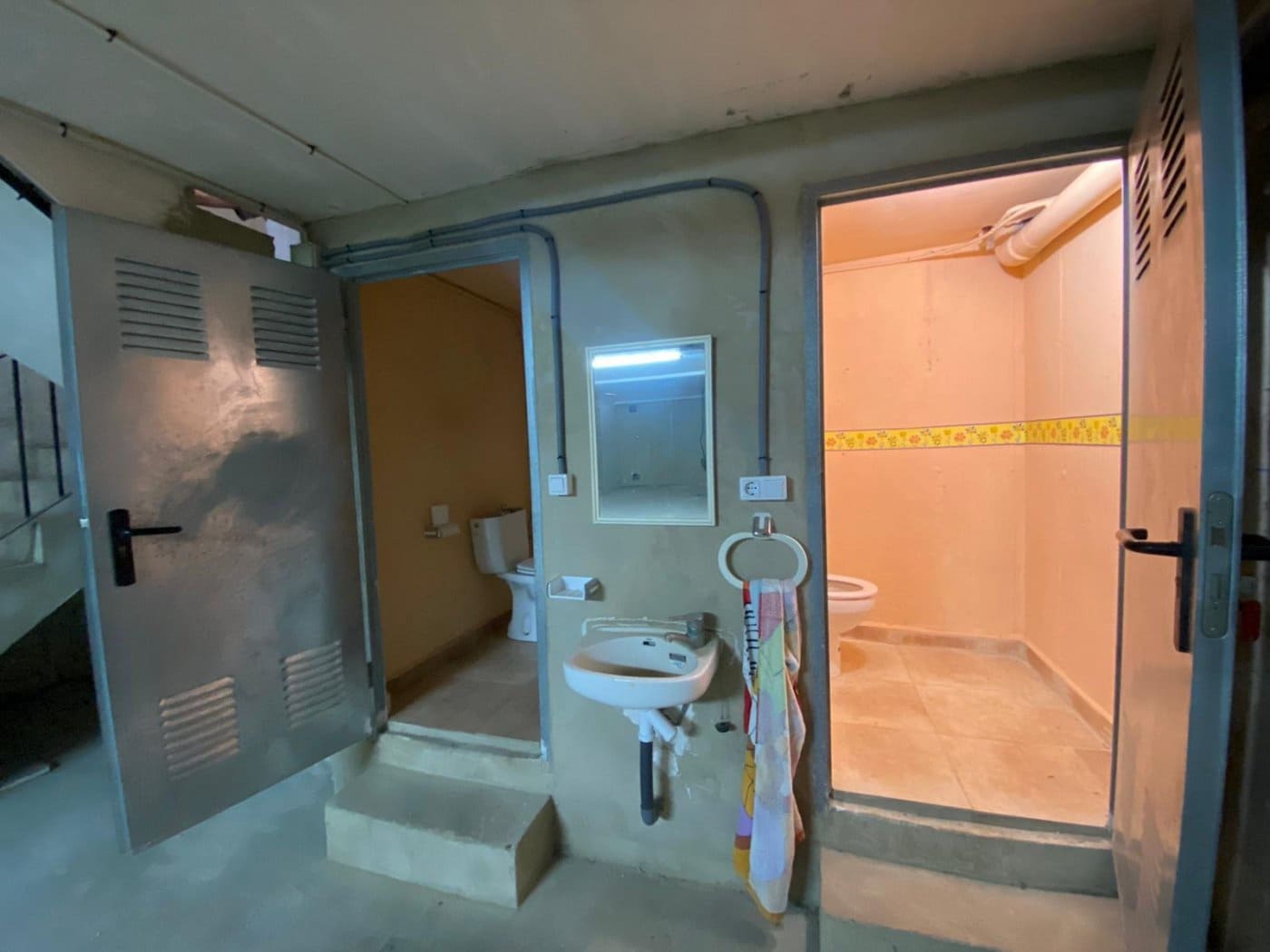 Local Commercial à vendre à Manuel - 85 000 € (Ref: 6641637)