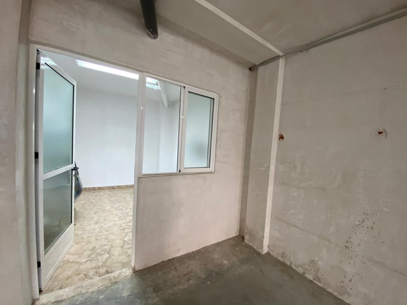 Local Commercial à vendre à Manuel - 85 000 € (Ref: 6641637)