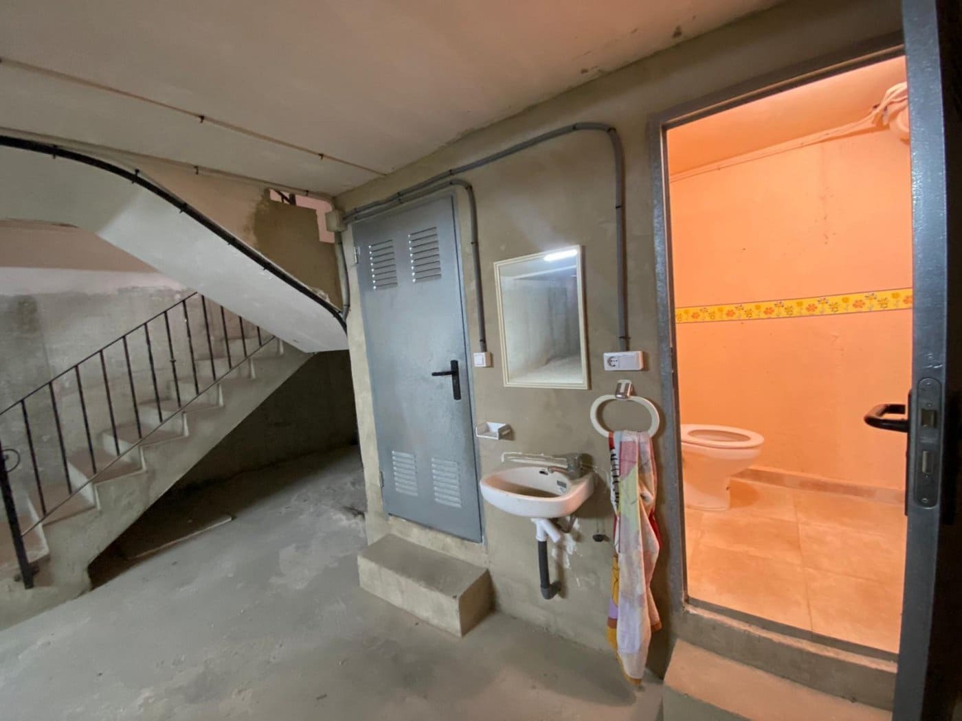 Local Commercial à vendre à Manuel - 85 000 € (Ref: 6641637)