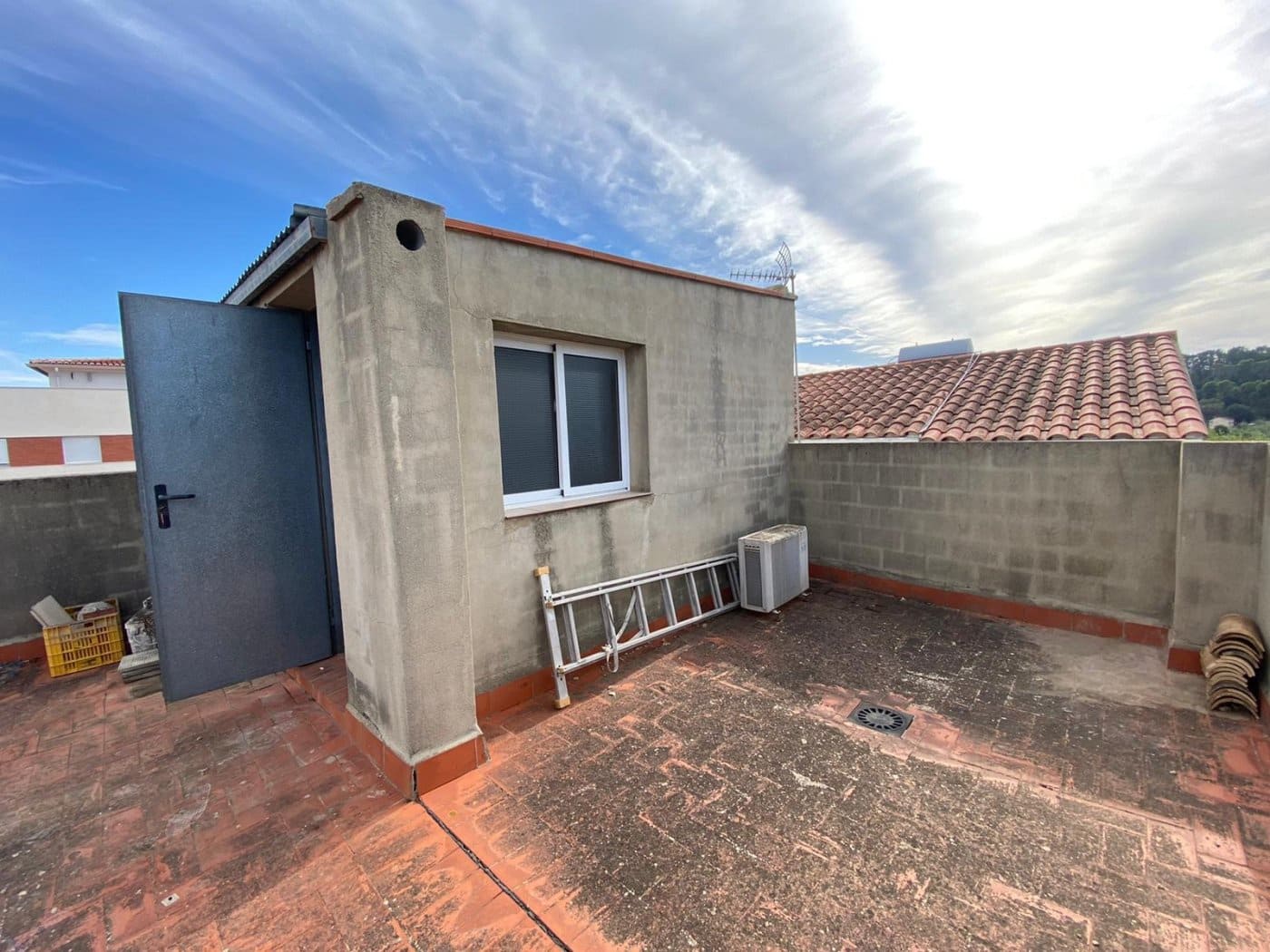 Local Commercial à vendre à Manuel - 85 000 € (Ref: 6641637)