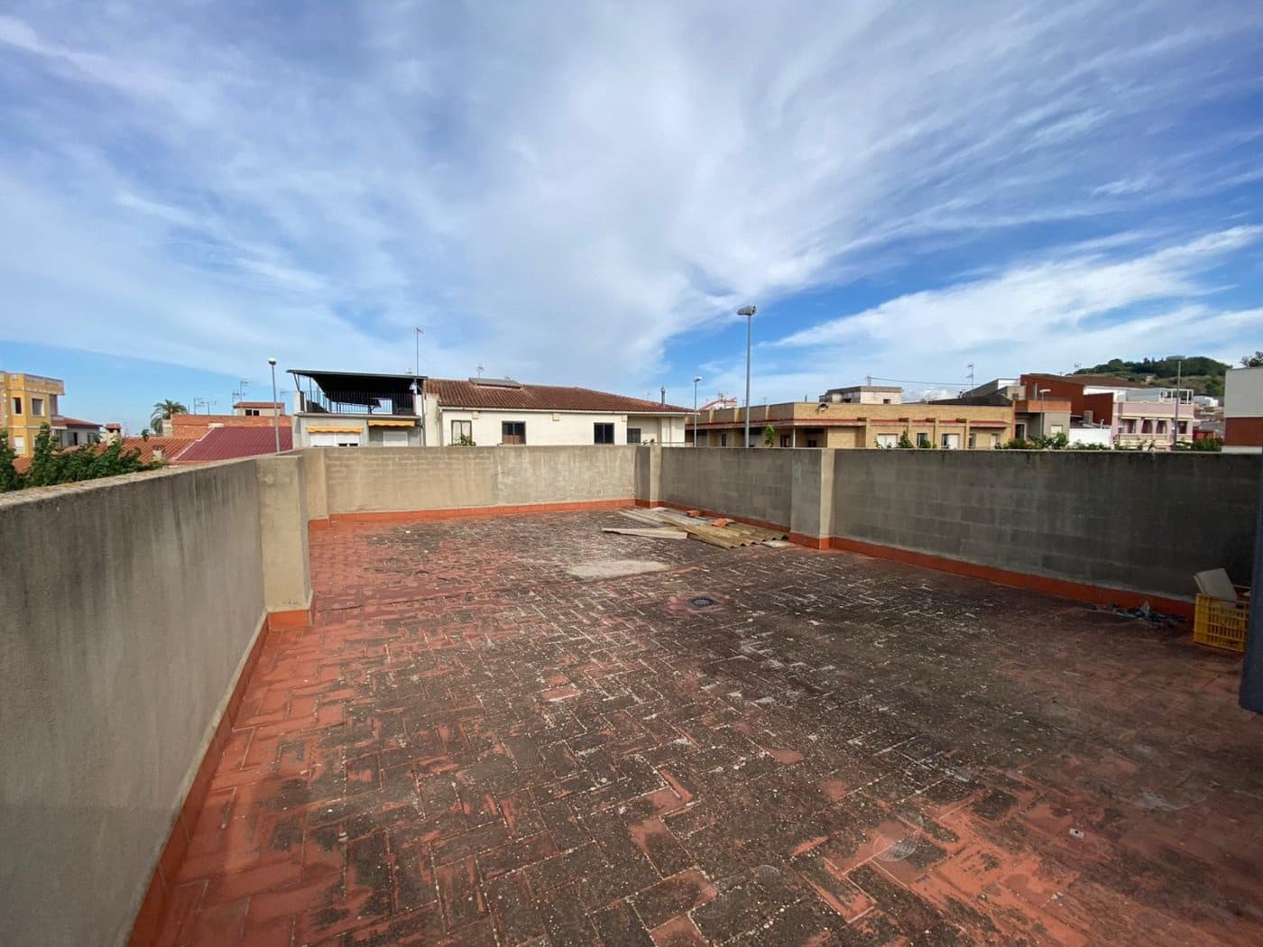 Local Commercial à vendre à Manuel - 85 000 € (Ref: 6641637)